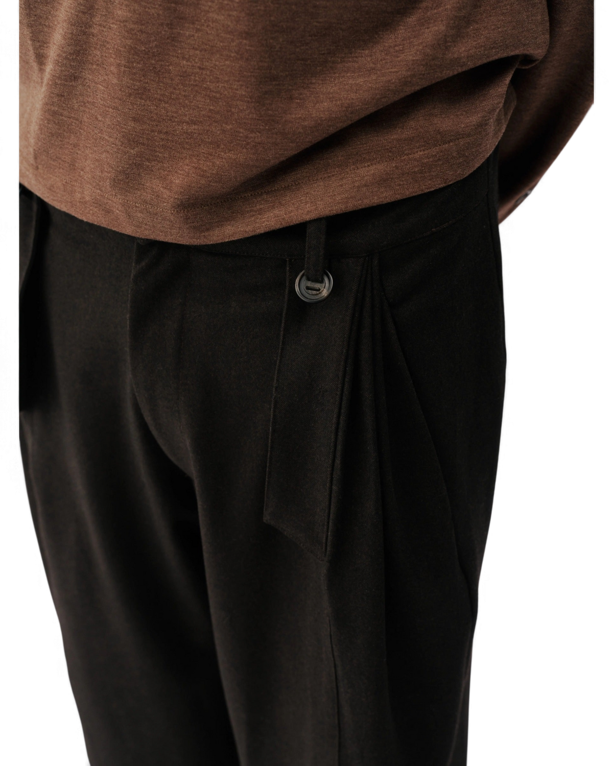 Conchoboe/Hollow Waist Pleat Pants