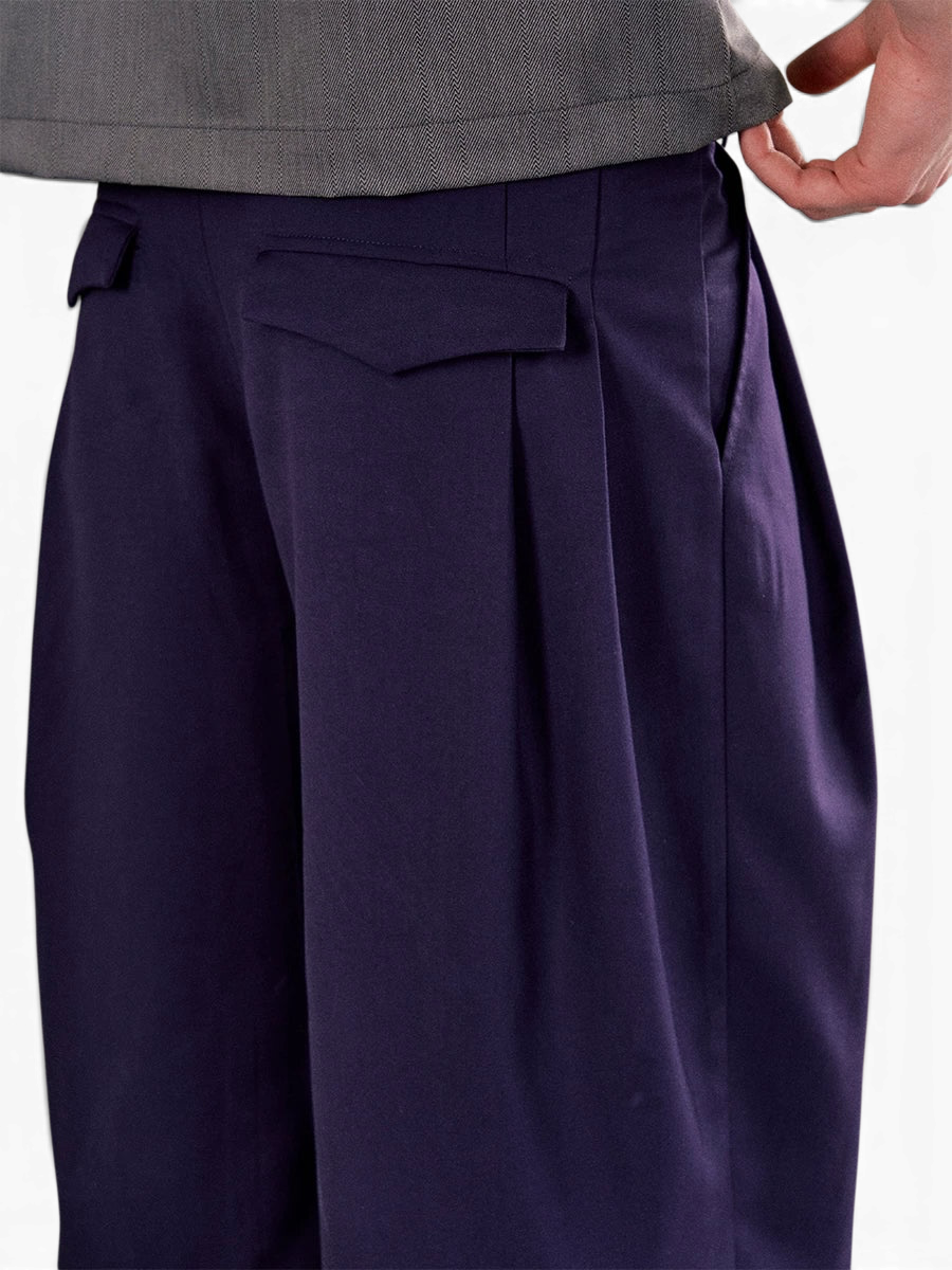 Conchoboe/Bare Shorts