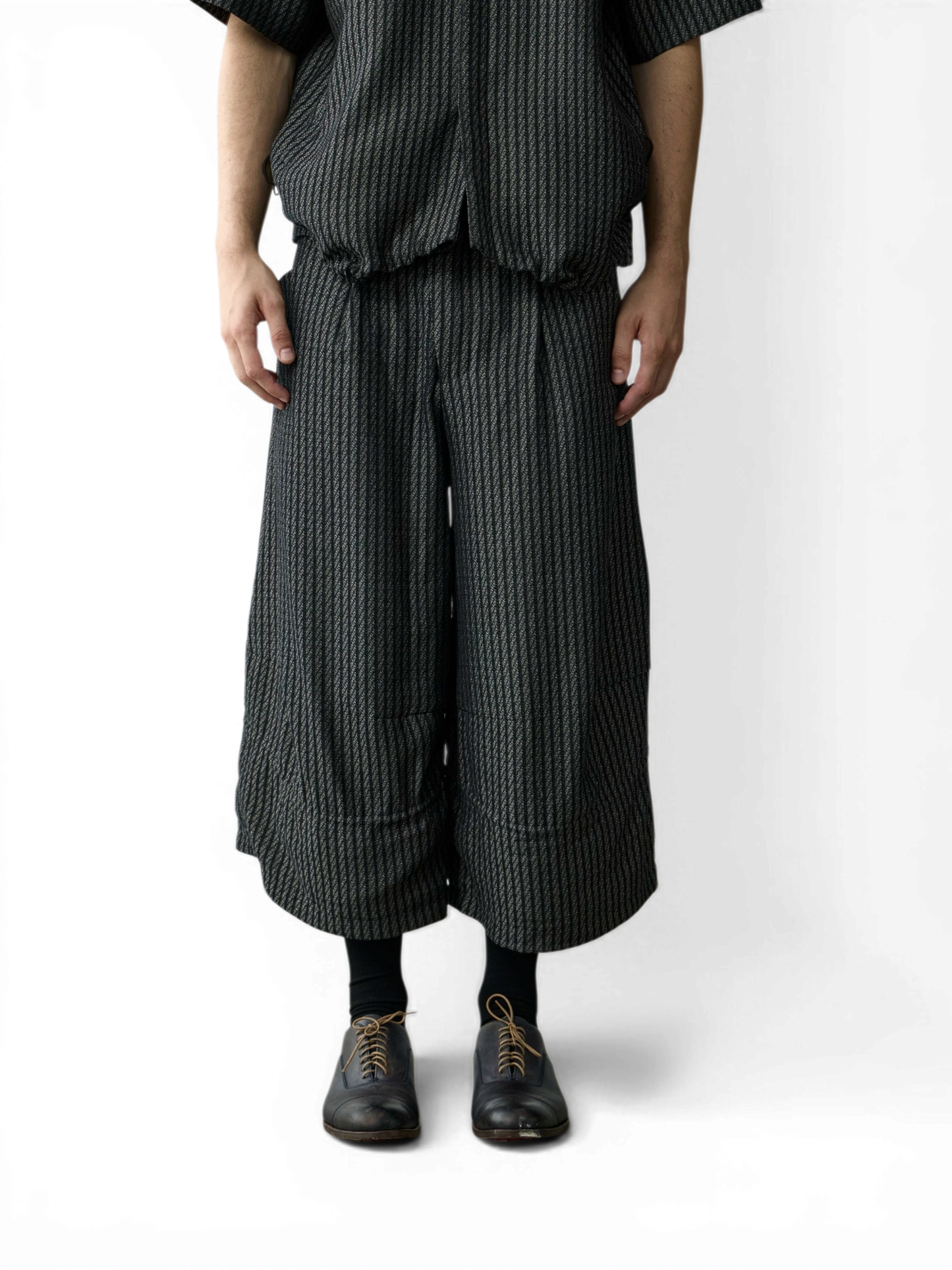 Mrdoghead — Meta-Morphosis 05 Stripe Crop Pants